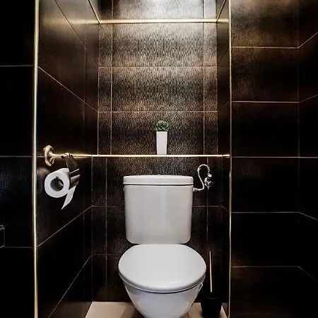 Hollo - Private Garage - A/c アパート ブダペスト