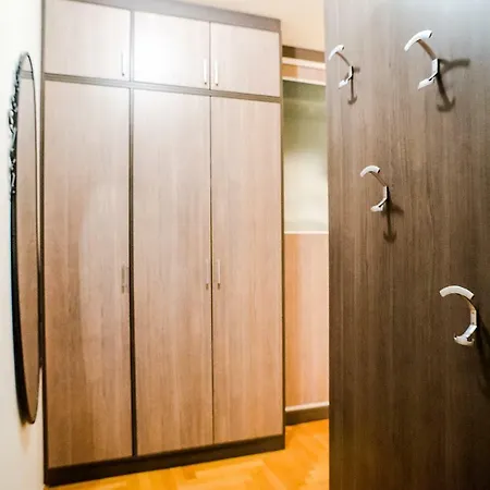 Appartement Hollo - Private Garage - A/c Budapest