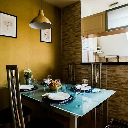 Apartment Hollo - Private Garage - A/c Budapest