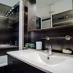 Hollo - Private Garage - A/c بودابست